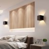 Inoleds Φωτιστικό Τοίχου LED Cube 10x10x10εκ. 100-240V 6W Λευκό Φως 480lm 3000K Μαύρο INOCUBEWALLBK