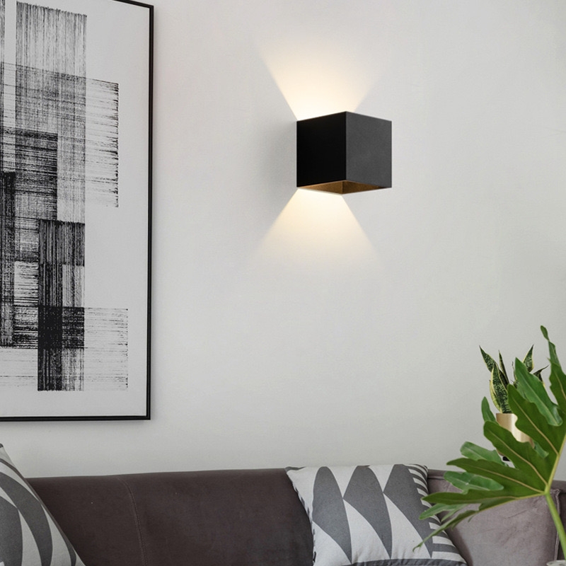Inoleds Φωτιστικό Τοίχου LED Cube 10x10x10εκ. 100-240V 6W Λευκό Φως 480lm 3000K Μαύρο INOCUBEWALLBK